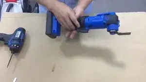 Remove the battery. Remove the screws on the tool body.