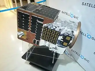 Макет спутников ÑuSat в офисе Satellogic