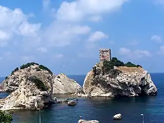 Замок до реконструкции, вид со стороны Шиле (2009)