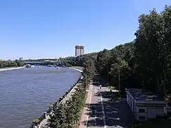 Андреевская набережная с Лужнецкого моста