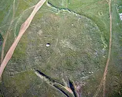 Аржан-1, датируемый примерно 800 г. до н.э., частично разграбленный в древности.