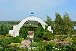 Арка звонница на территории Усть-Медведицкого Спасо-Преображенского монастыря