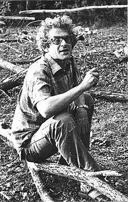 А.&nbsp;В.&nbsp;Куза в археологической экспедиции.