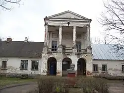 Центральный вход во дворец. Современное состояние