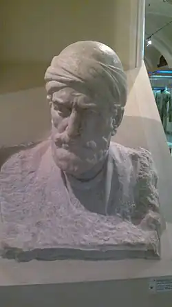 Бюст Аджеми Нахчивани в Музее истории Азербайджана. Скульптор — Камал Алекперов.