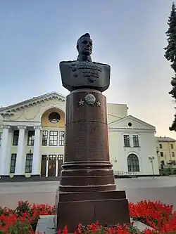 Бюст в Великих Луках (1951 год)