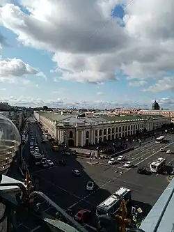 Вид на Невский проспект, Садовую улицу и Гостиный двор с открытого балкона музея