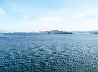 Вид на пролив «Ольхонские ворота» с места проведения летнего фестиваля.