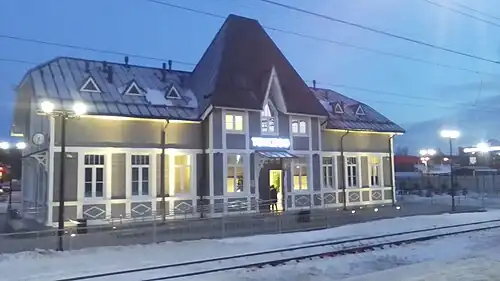 Новый вокзал в Токсово, открытый в конце 2022 года (вид со стороны платформы)