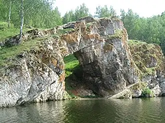 Каменные ворота на р. Исеть