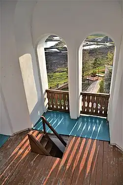 «Венецианское окно» на втором ярусе колокольни