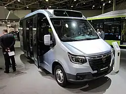 Туристический автобус на базе ГАЗель City. Стикер «Инвалид» на данном экземпляре нанесён ошибочно: в данной версии места для МГН не предусмотрены