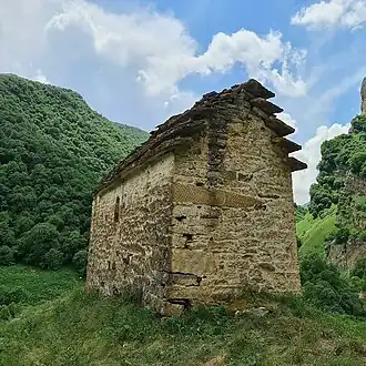 Огромный петроглиф на скрепе в Мозгарое.