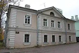 Фасад по Лицейскому переулку