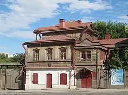 Дом Кузнецова П.В. вход