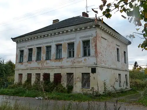 Дом Меньшовых