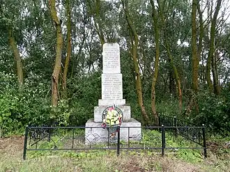 Памятник на месте расстрела евреев Дукоры