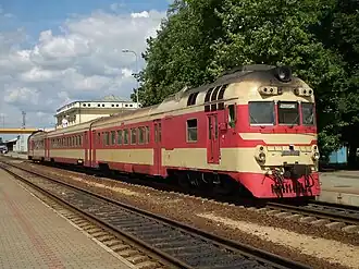 Дизель-поезд Д1-735 (построен в Венгрии в 1985 году)