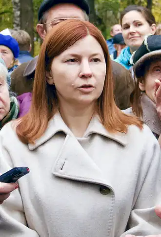 Елизавета Солонченко на митинге против строительства церкви в парке "Дубки" 17 октября 2017 года.