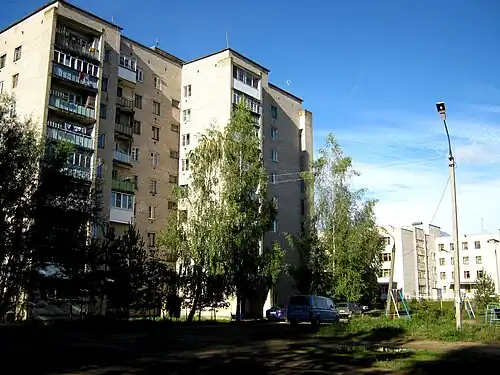 Жилой дом и средняя школа №&nbsp;5(Осташковский пр-д, д.7 и 4А)