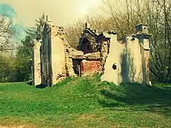 Западные ворота усадьбы в Песках