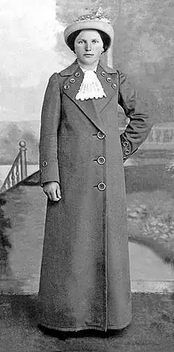 Ираида Тихова, учительница сельской школы, 1920-е годы