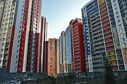 Внутренний двор жилого комплекса «Голливуд»