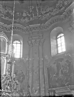 Карниз и верх пилястр (юго-восточная часть)