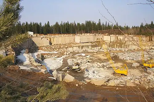 Гранитный карьер в посёлке Возрождение. 2008 год