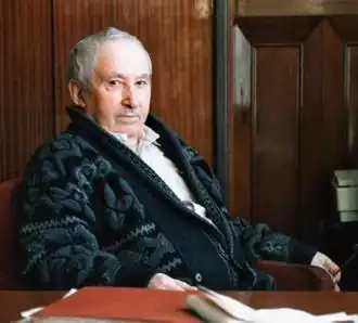 Официальное фото