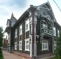 Карташова, 9 / Кузнецова, 17