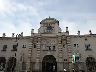 Главный вход