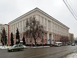 Здание Советской партийной школы по улице Ленина, 43