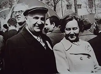 К.&nbsp;Е. Милославский и будущий ученый секретарь ИРЭ НАН УССР А.М.Крамаренко