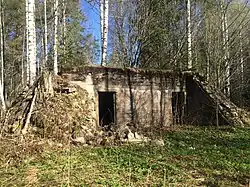 Бетонное сооружение неизвестного происхождения.