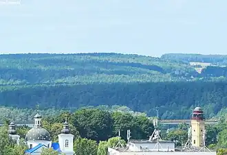 Вид на Пышки из центра города.