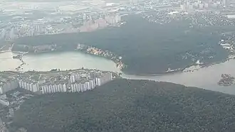 Люберецкие карьеры с самолёта: Большой Дзержинский карьер (слева) и Большой Люберецкий (справа)