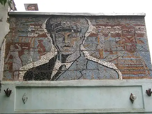 Мозаичное панно над входом в депо(Привокзальная, д. 18)