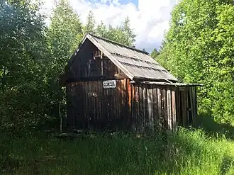 Путейский сарай возле остановочного пункта