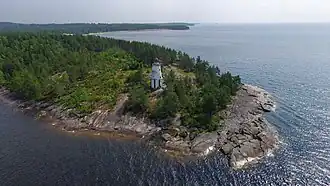 Мыс Бесов нос и старый маяк