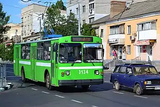 Троллейбус ЗиУ-682В