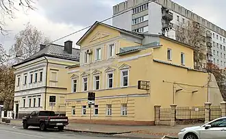 Усадьба Лебединской с флигелем. Минина, 11