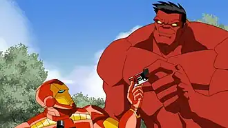 Железный человек вручает Красному Халкукарточку Мстителя