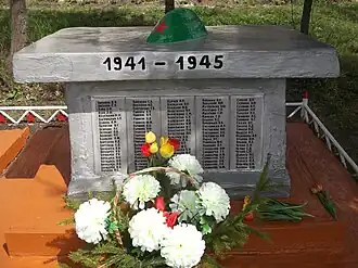 Обелиск погибшим в ВОВ (открыт в 1973 г.).