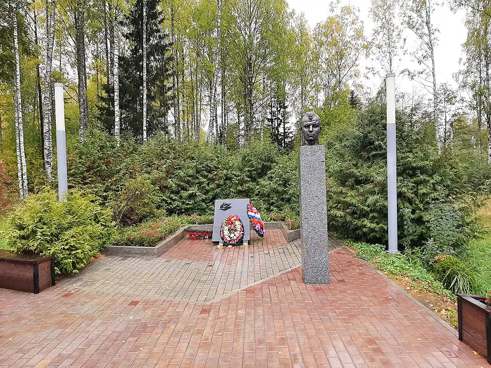 Памятник П. А. Тикиляйнену в Суоярви