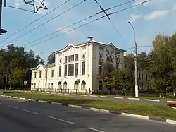 Здание бывшего реального училища (нынешний лицей № 1) на Большой Серпуховской улице