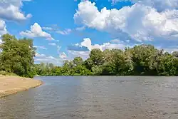 Пляж на реке Медведице рядом с Арчединской