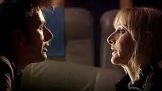 Доктор и повторяющее за ним слова существо Полуночи в теле Скай Сильвестри