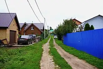Одна из улиц посёлка Татарской зональной опытной станции