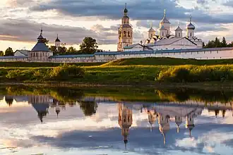 Вид на монастырь